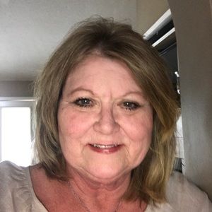 Meet your Posher, Pamela